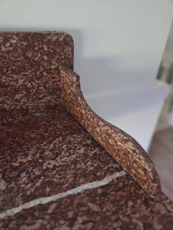 Ancien meuble de toilette en bois et marbre rouge – fin XIXe