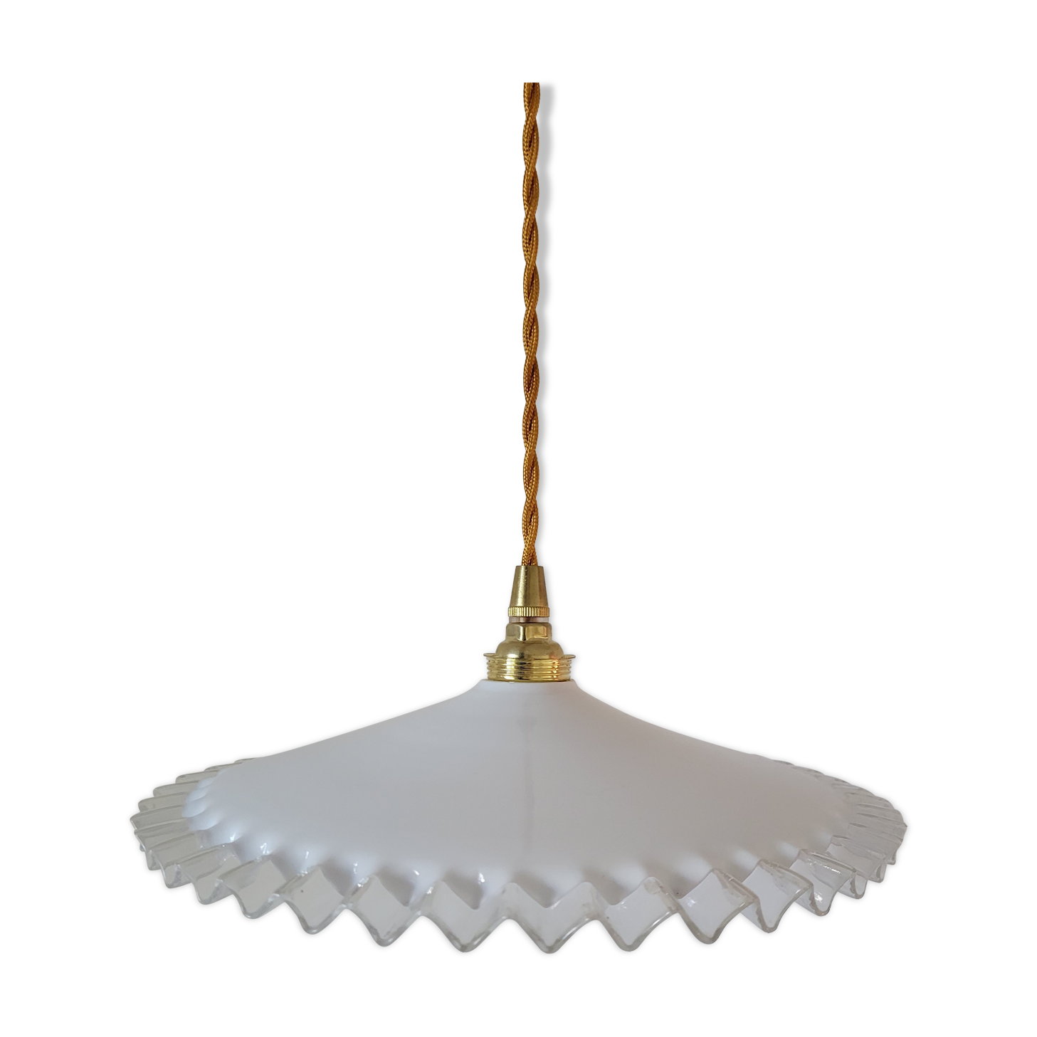 Toothed opaline suspension