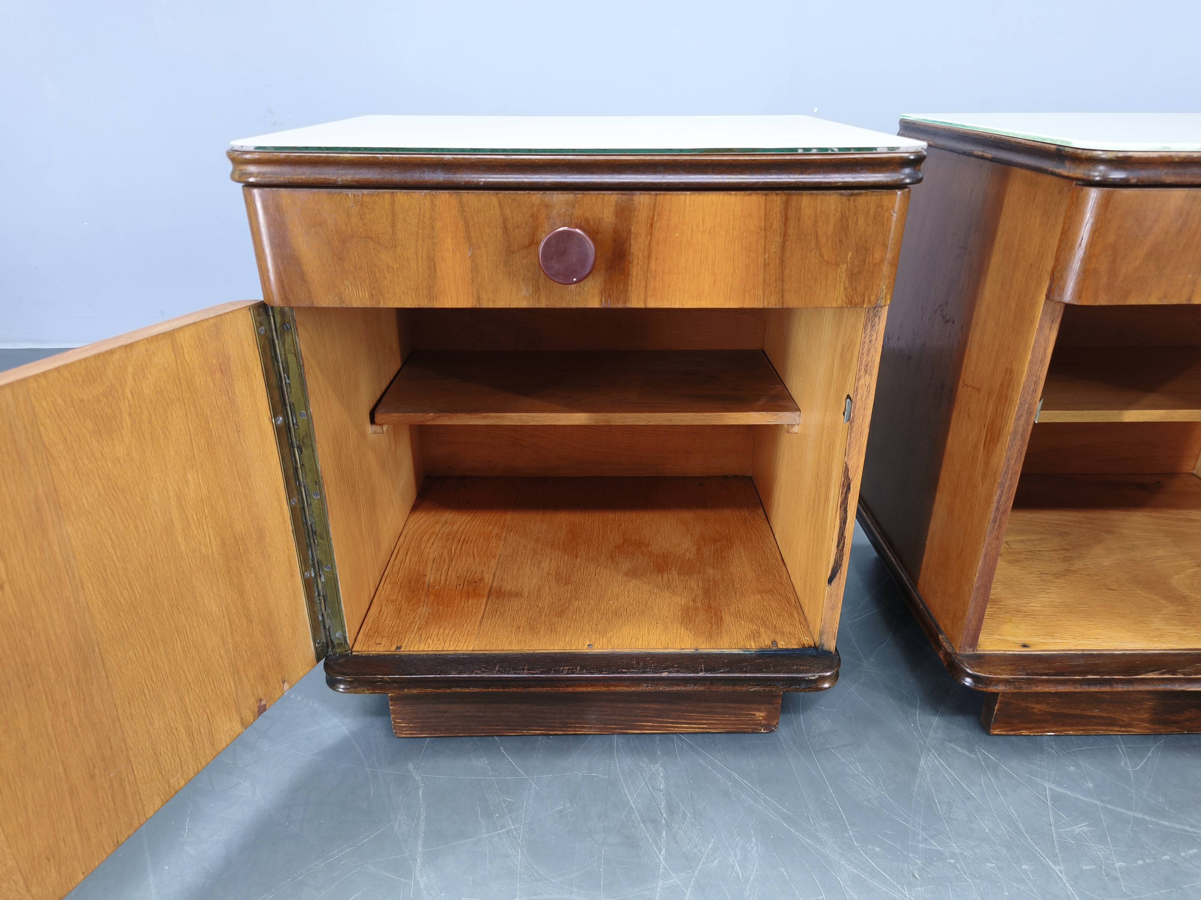 Pair of Mid-Century Walnut Nightstands with Glass Tops, 1950s