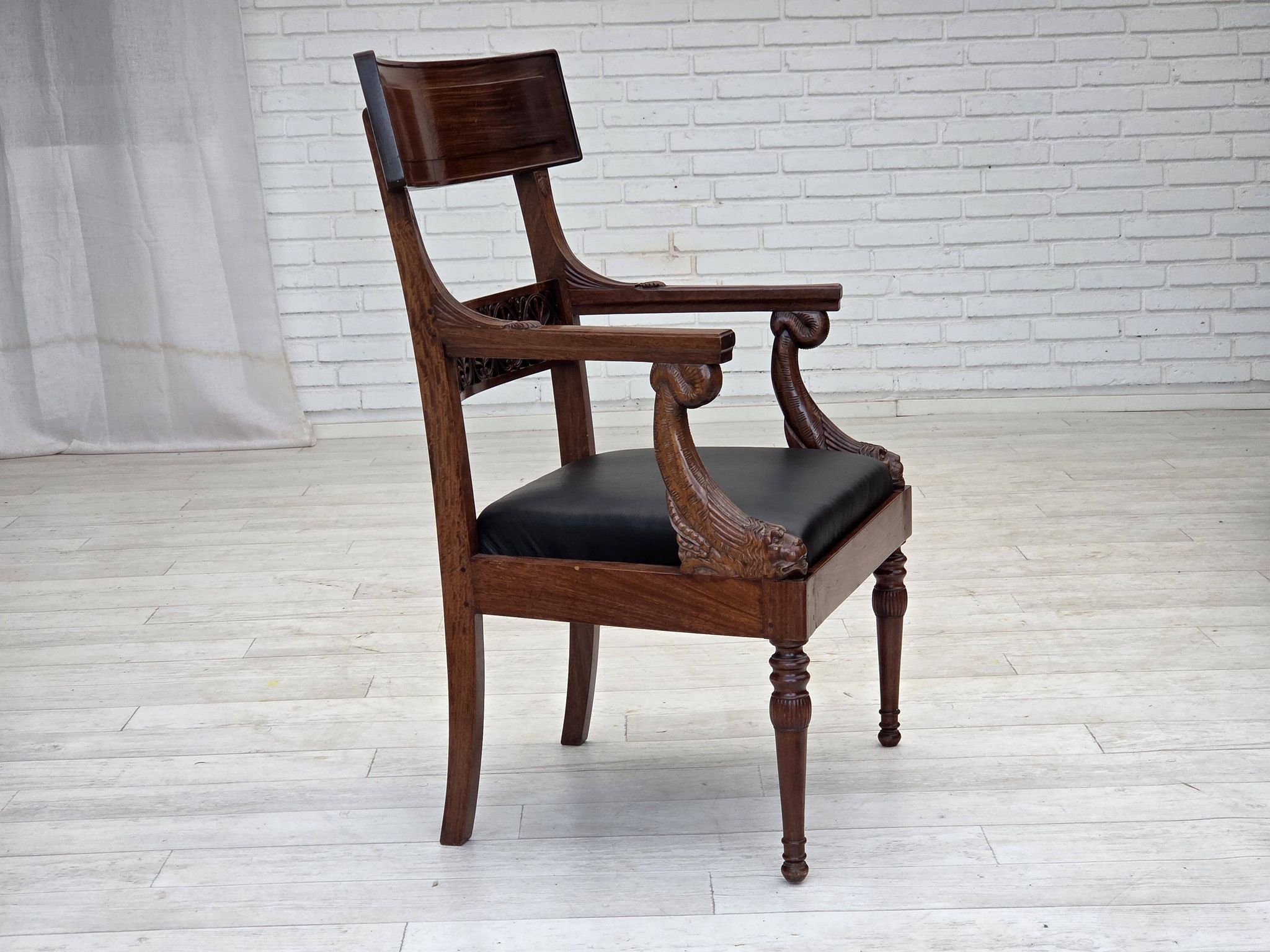1920-30s, set of 2 armchairs, design after Georges Jacob, carved teak wood.