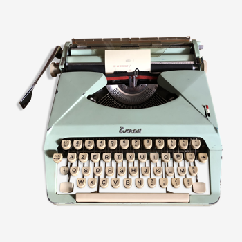 Machine à écrire Everest