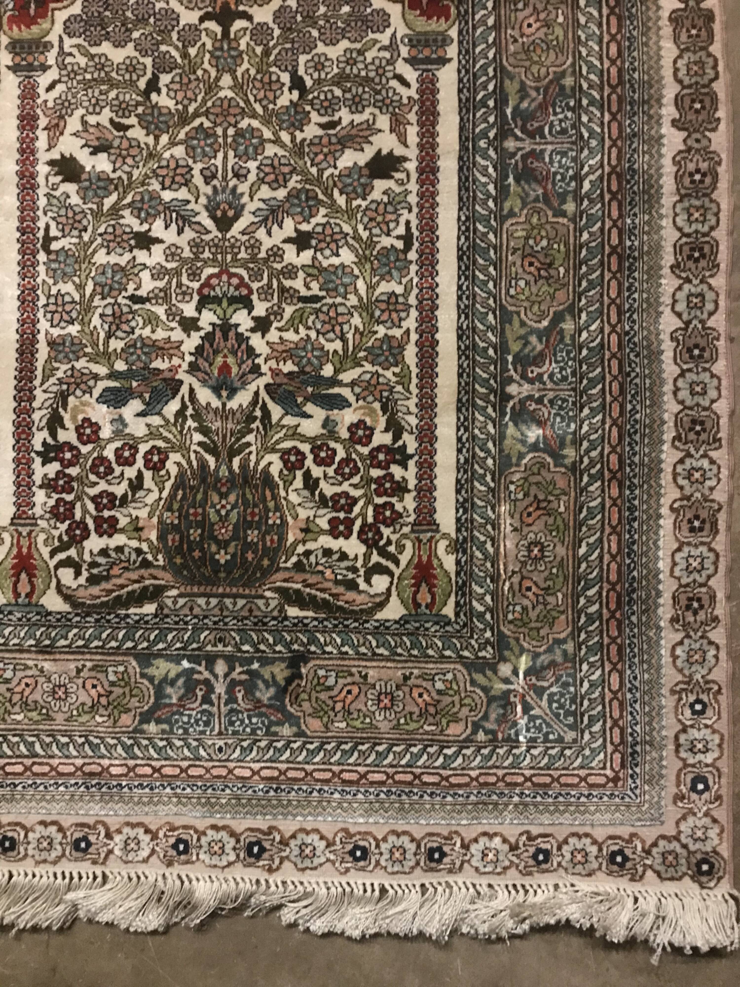 Ereke silk carpet 91x61cm