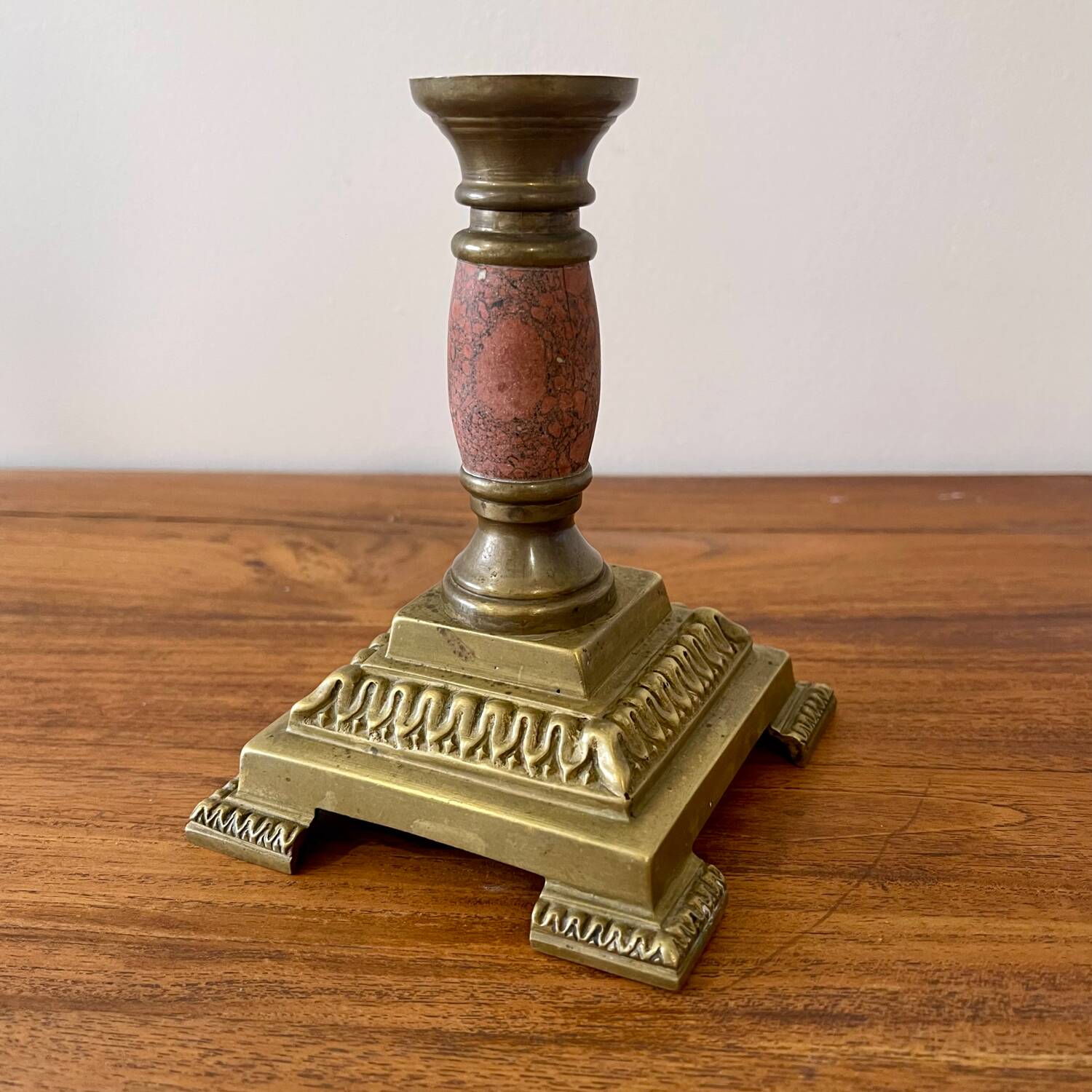 Bougeoir en laiton antique