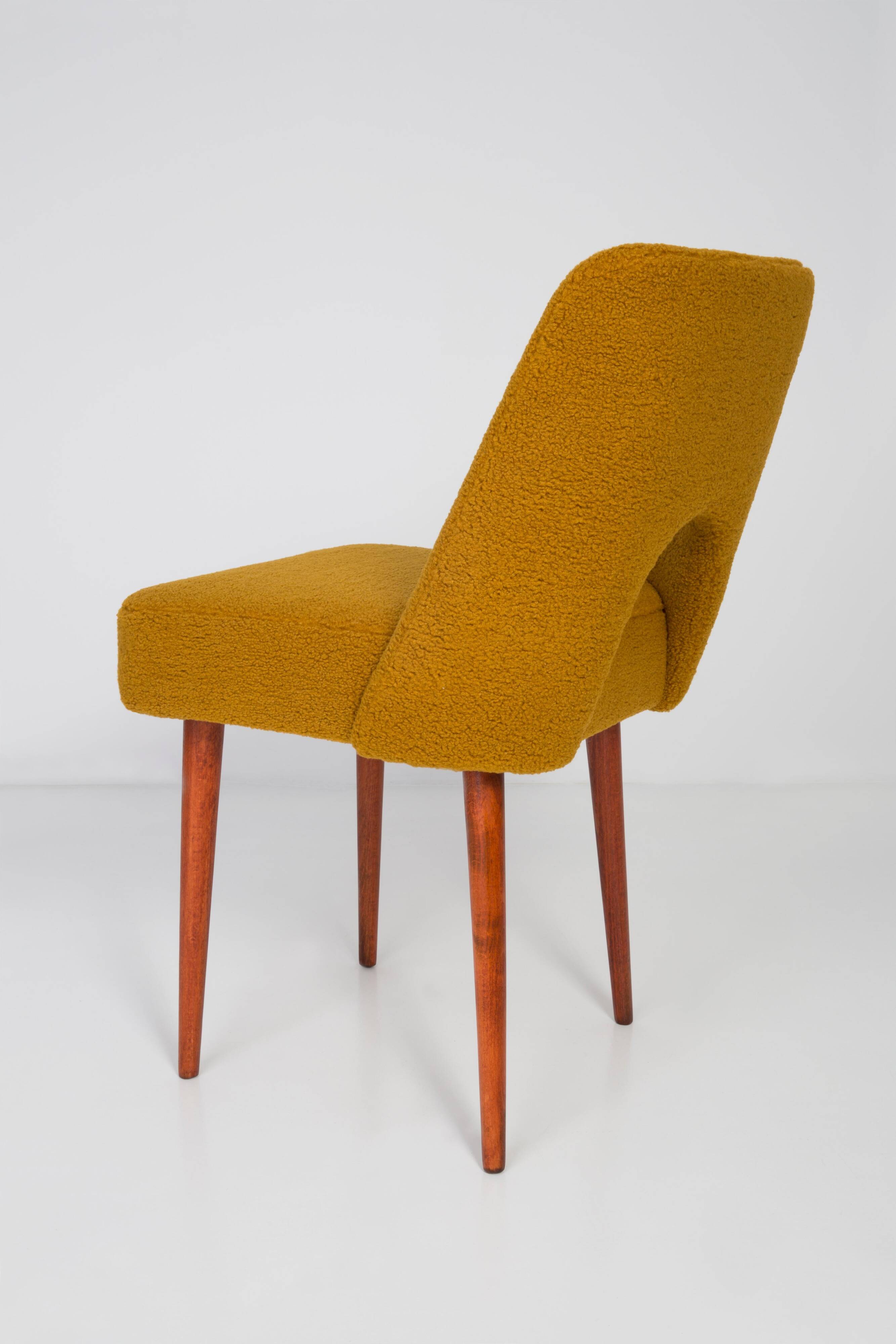 Chaise 'Shell' bouclé jaune ocre, années 1960