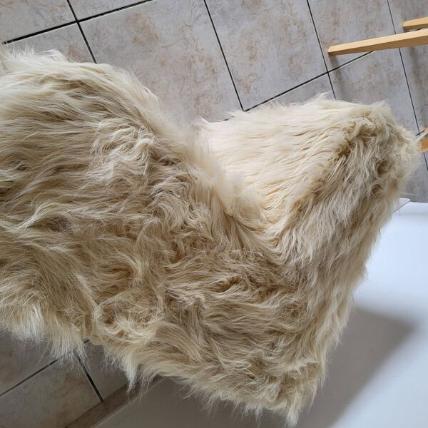 Fauteuil moumoute années 1970