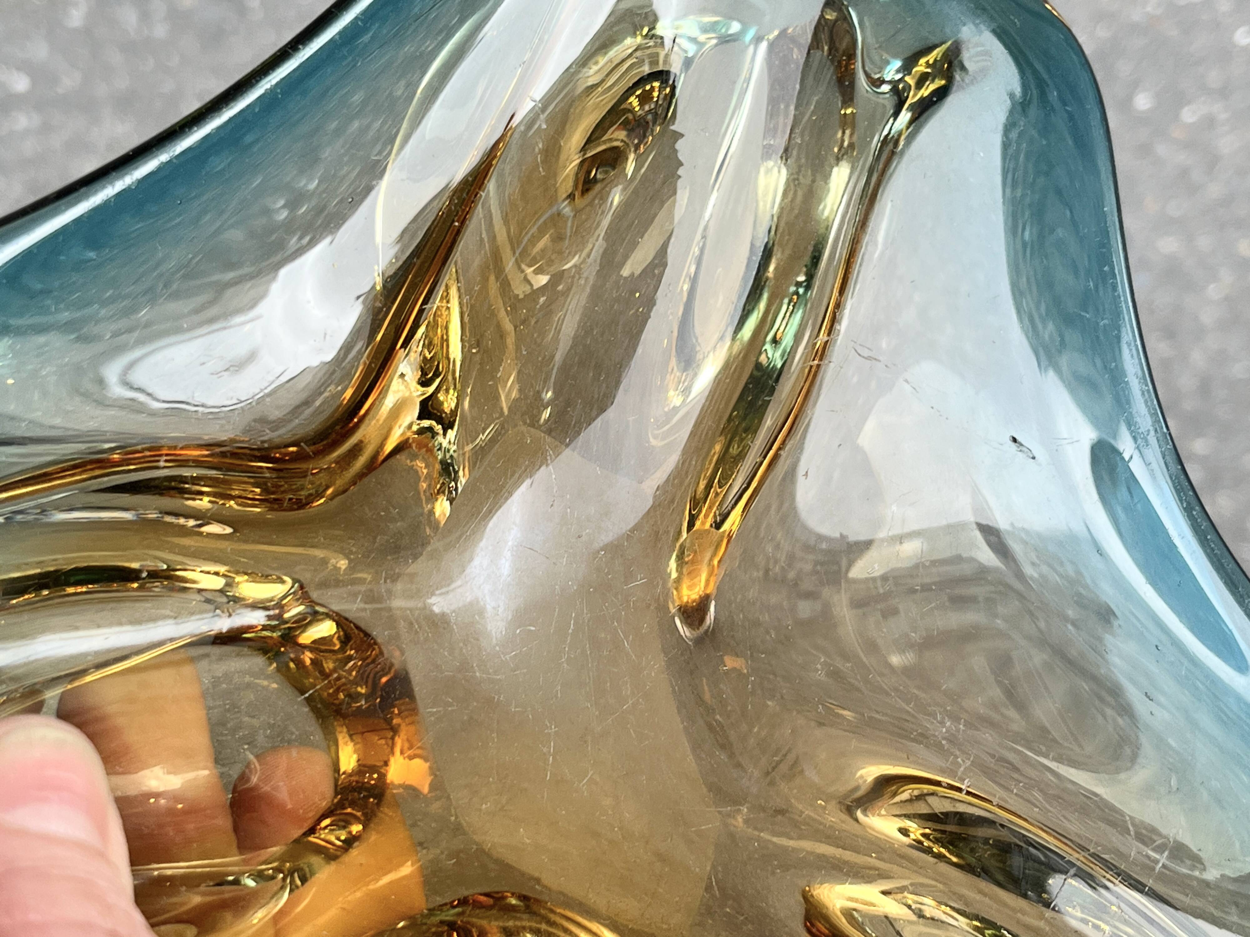 Grand vide-poche sommerso en verre bleu jaune - Murano Venise 1960