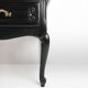 Buffet bas noir de style Louis XV du 20ème siècle.