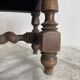 Ancien tabouret bas en bois tourné et gravé