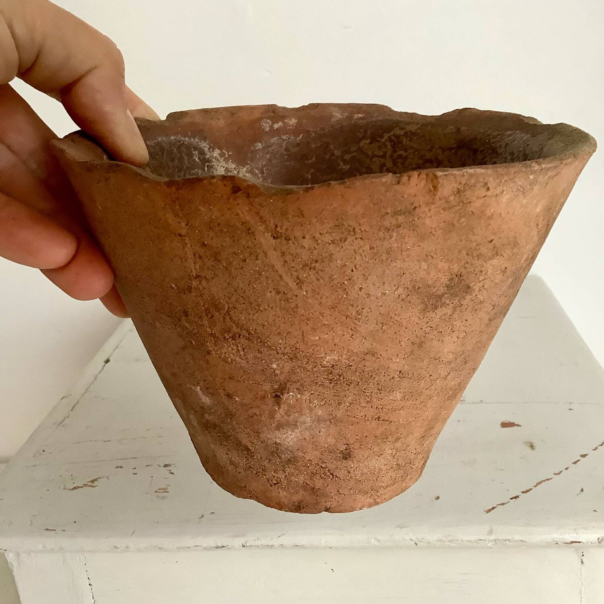 Pine resin pot