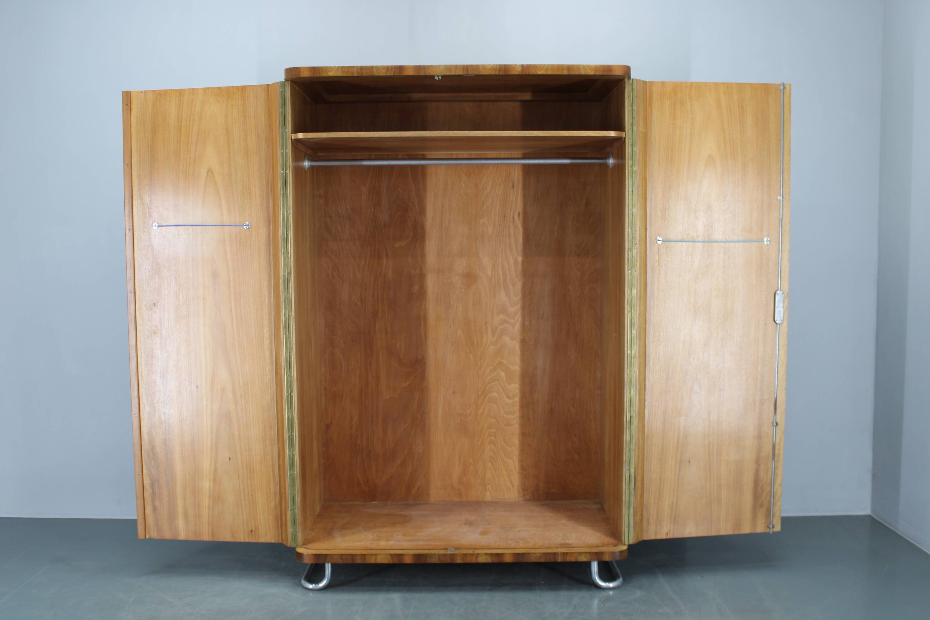 1940s Bauhaus Wardrobe by Hynek Gottwald , Walnut & Beech Veneer, Chrome De