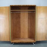 Armoire Bauhaus par Hynek Gottwald en placage de noyer et hêtre, années 1940