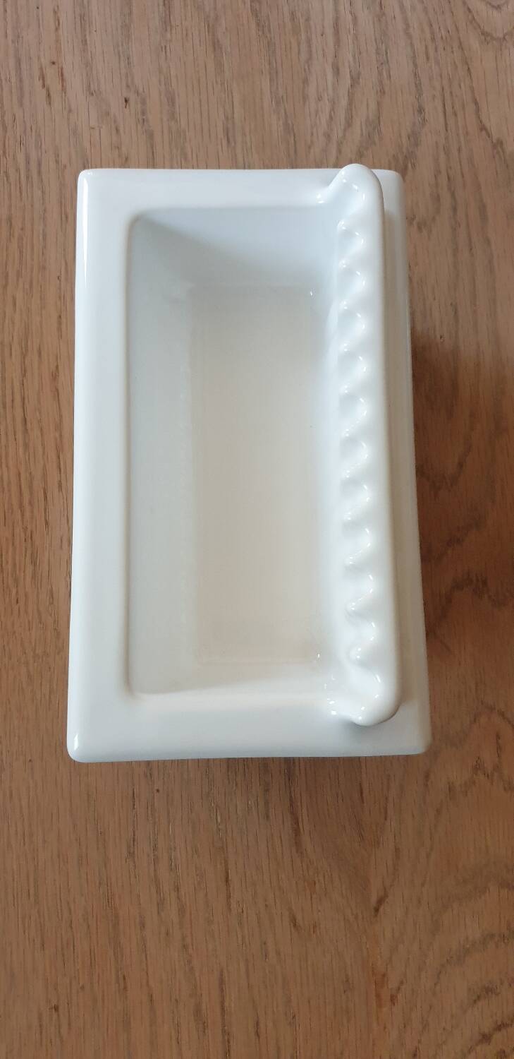 Built-in soap dish