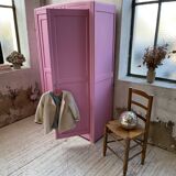 Pink knitted cabinet