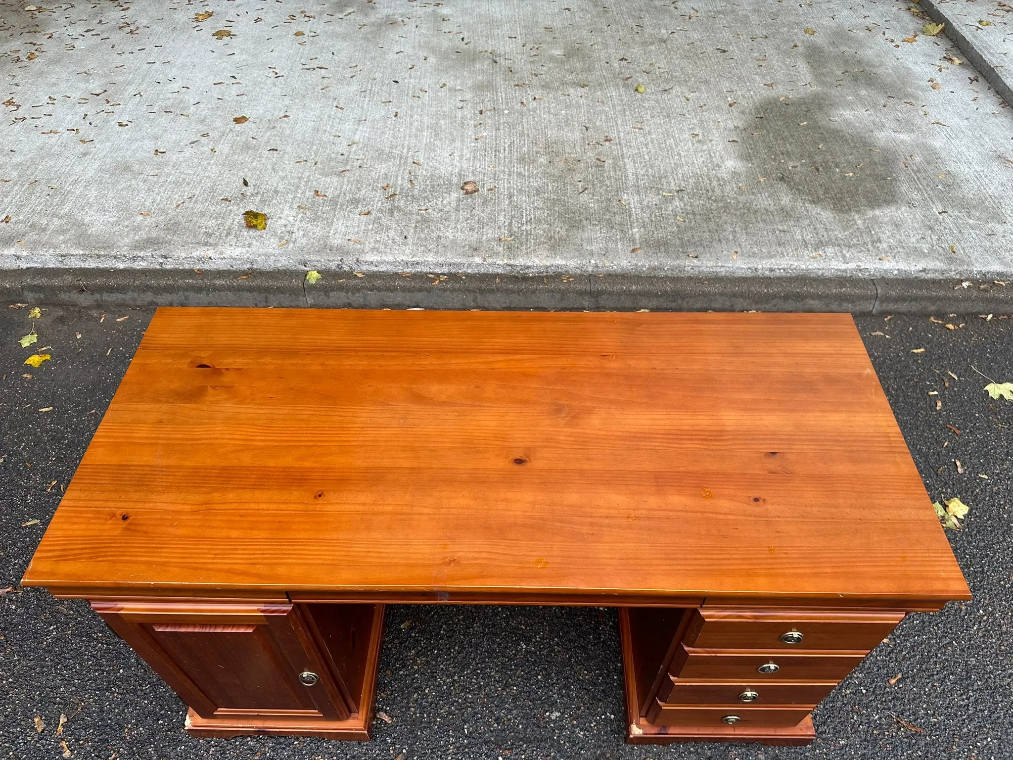 Minister's desk solid wood drawers storage keyboard shelf 140x60 1980