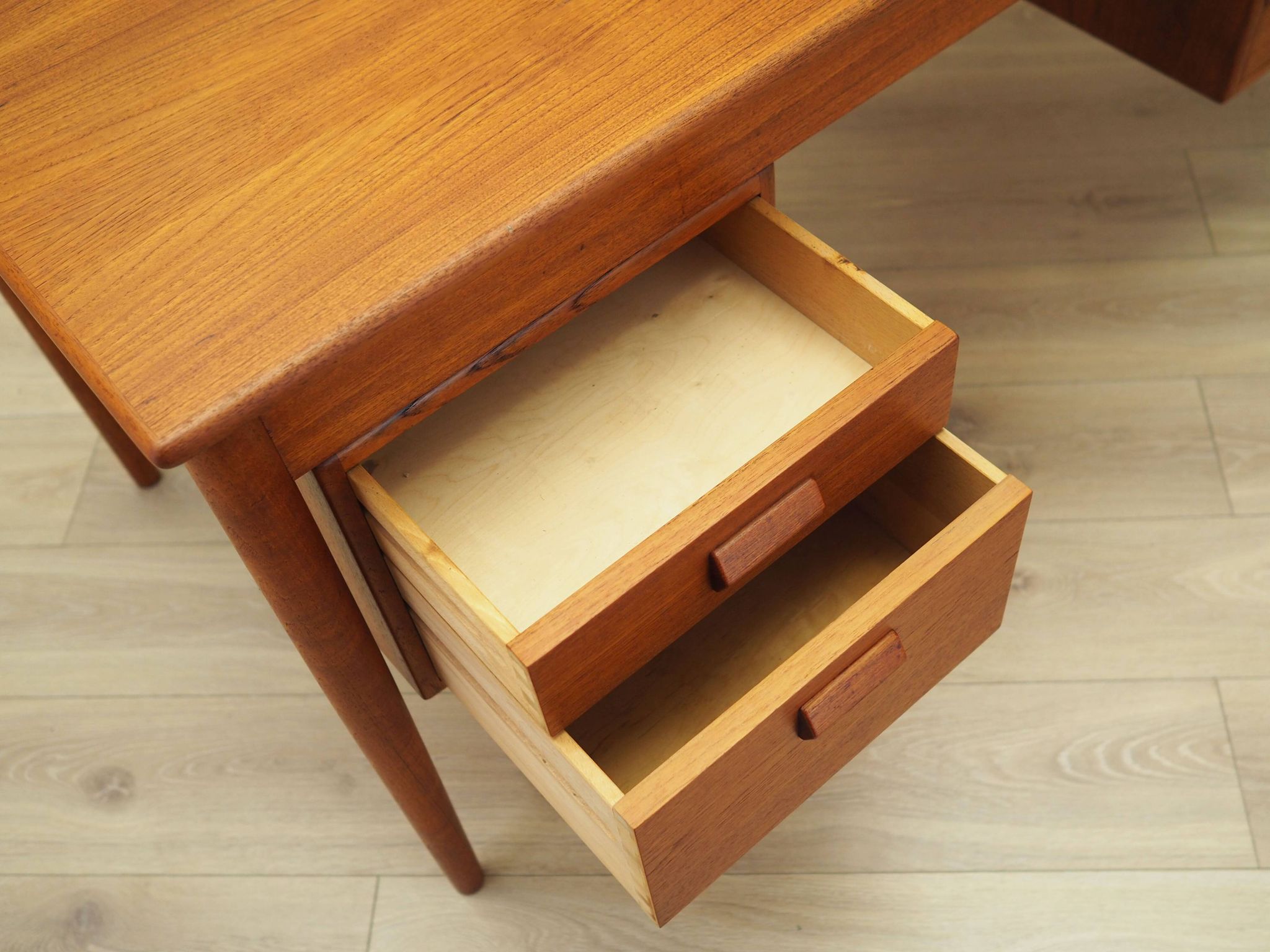 Teak desk, Danish design, 1960s, designer: Børge Mogensen, manufacturer: Sø