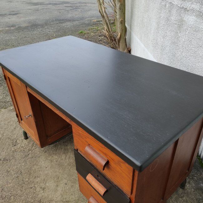 Schoolmaster's office