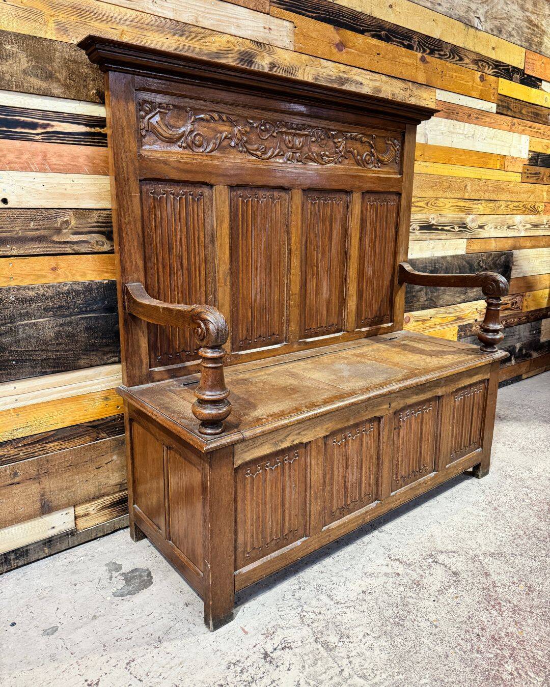 Antique walnut safe - Early 20th century