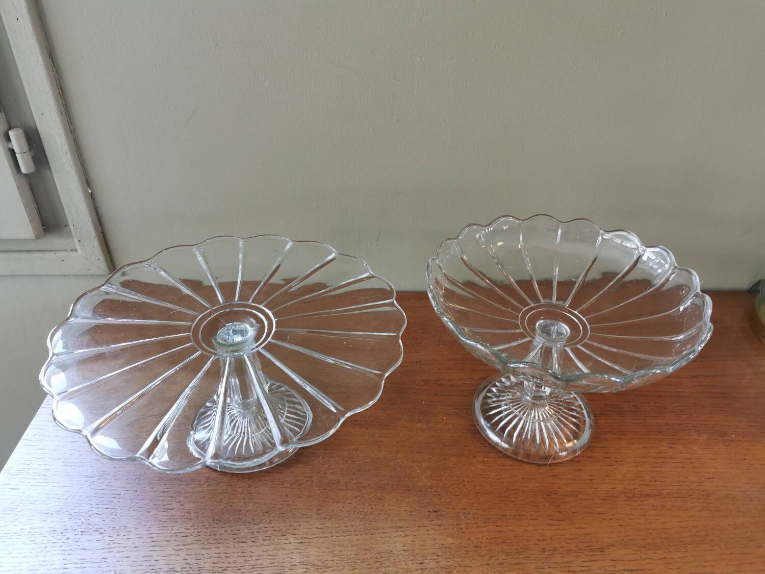 Duo old compotier and pie dish