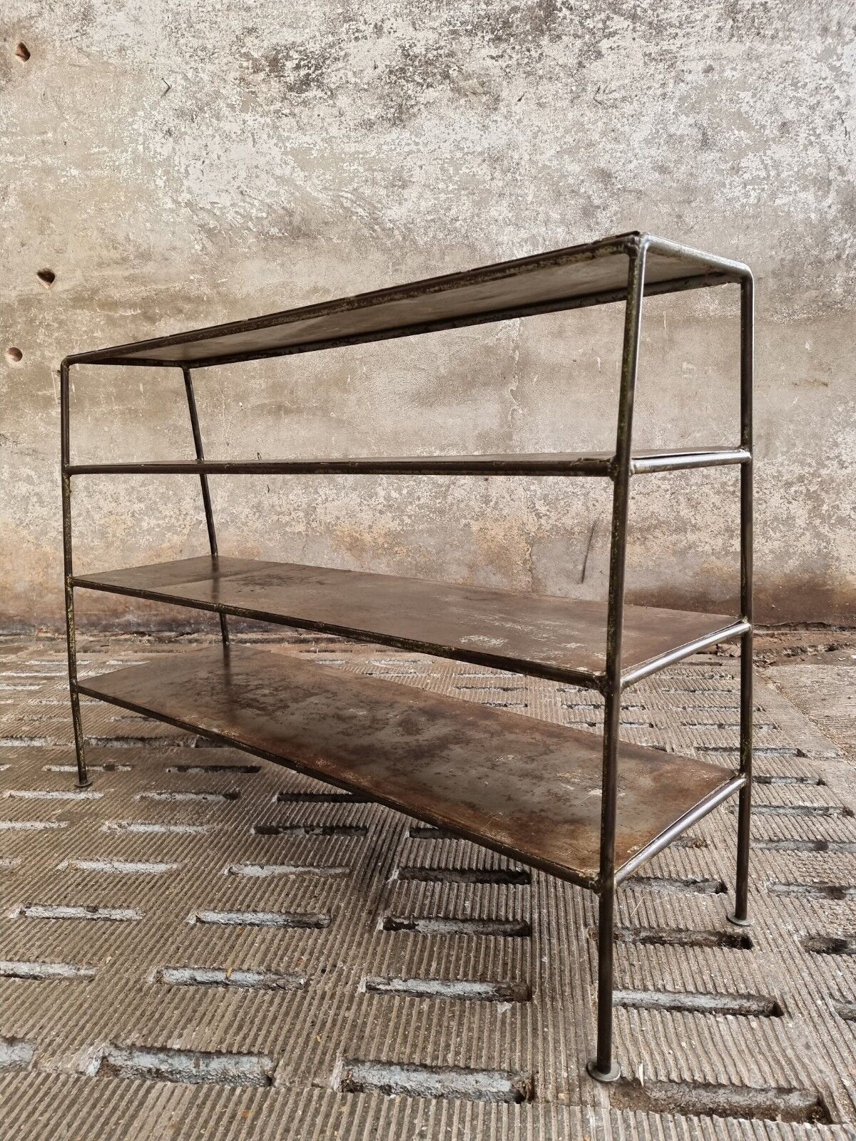 Industrial shelving rack