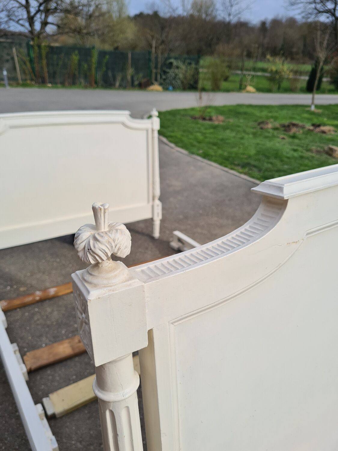 Bed 1 person Louis XVI style