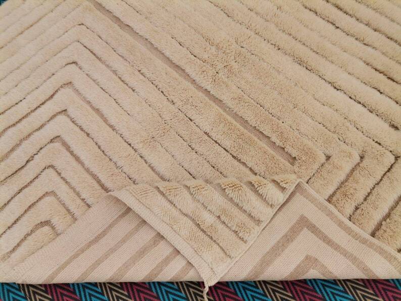 Tapis en laine grand taille 2/3m