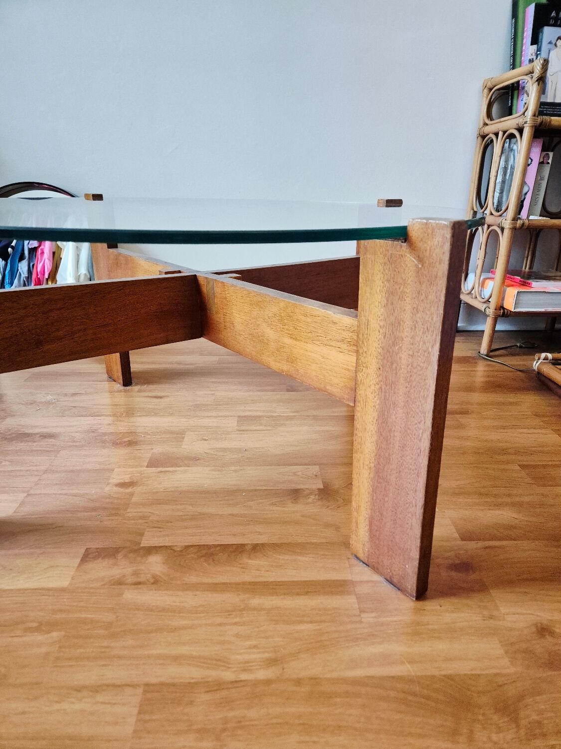 Wooden round table with glass top - Vintage