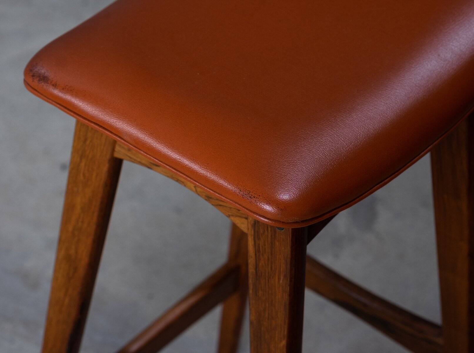 Mid-Century Bar Stools in Rosewood and Leather by Erik Buch for Dyrlund, Set of 4