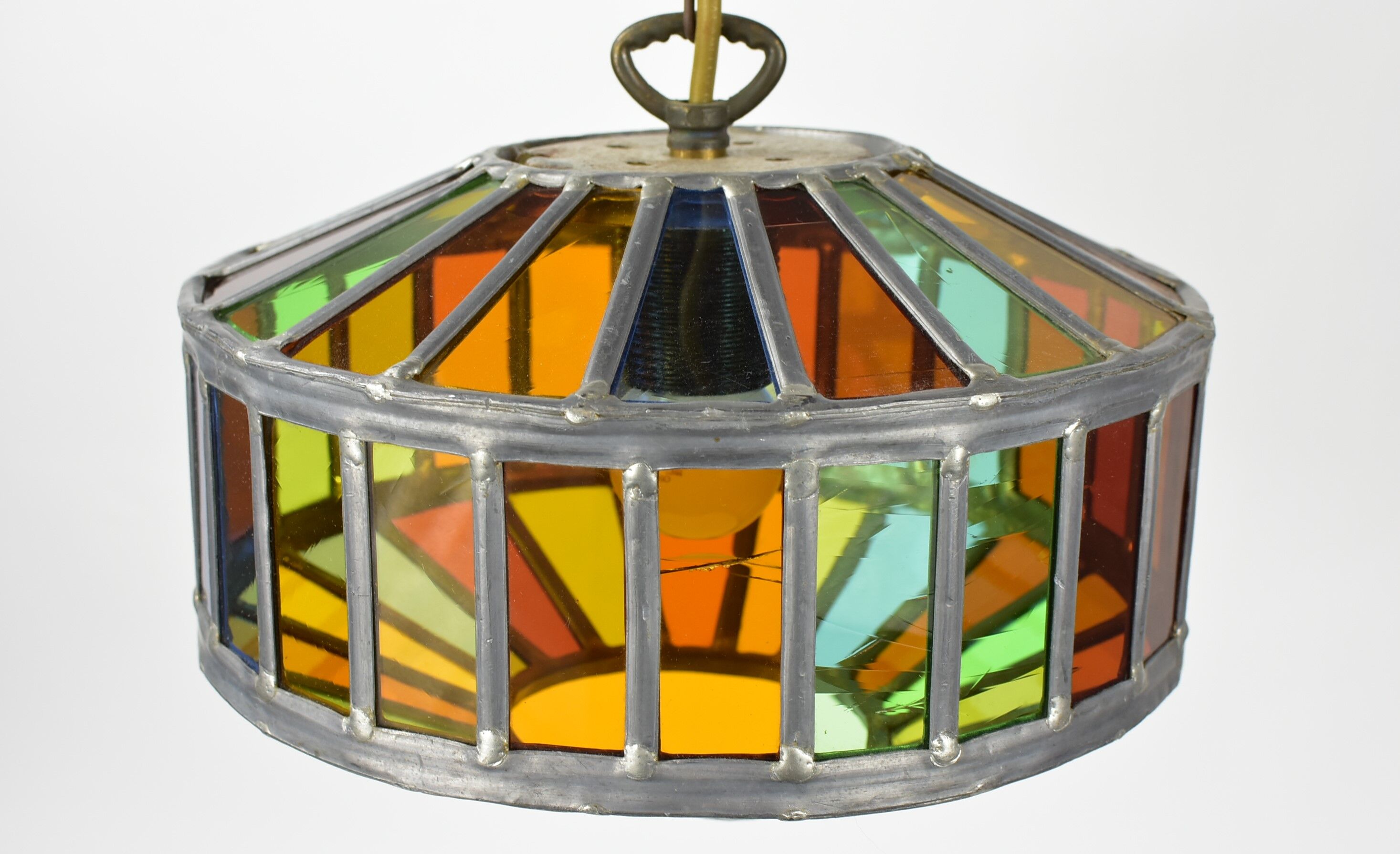 Color stained glass suspension