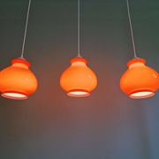 Trio de suspensions vintage en opaline orange, 1960-70