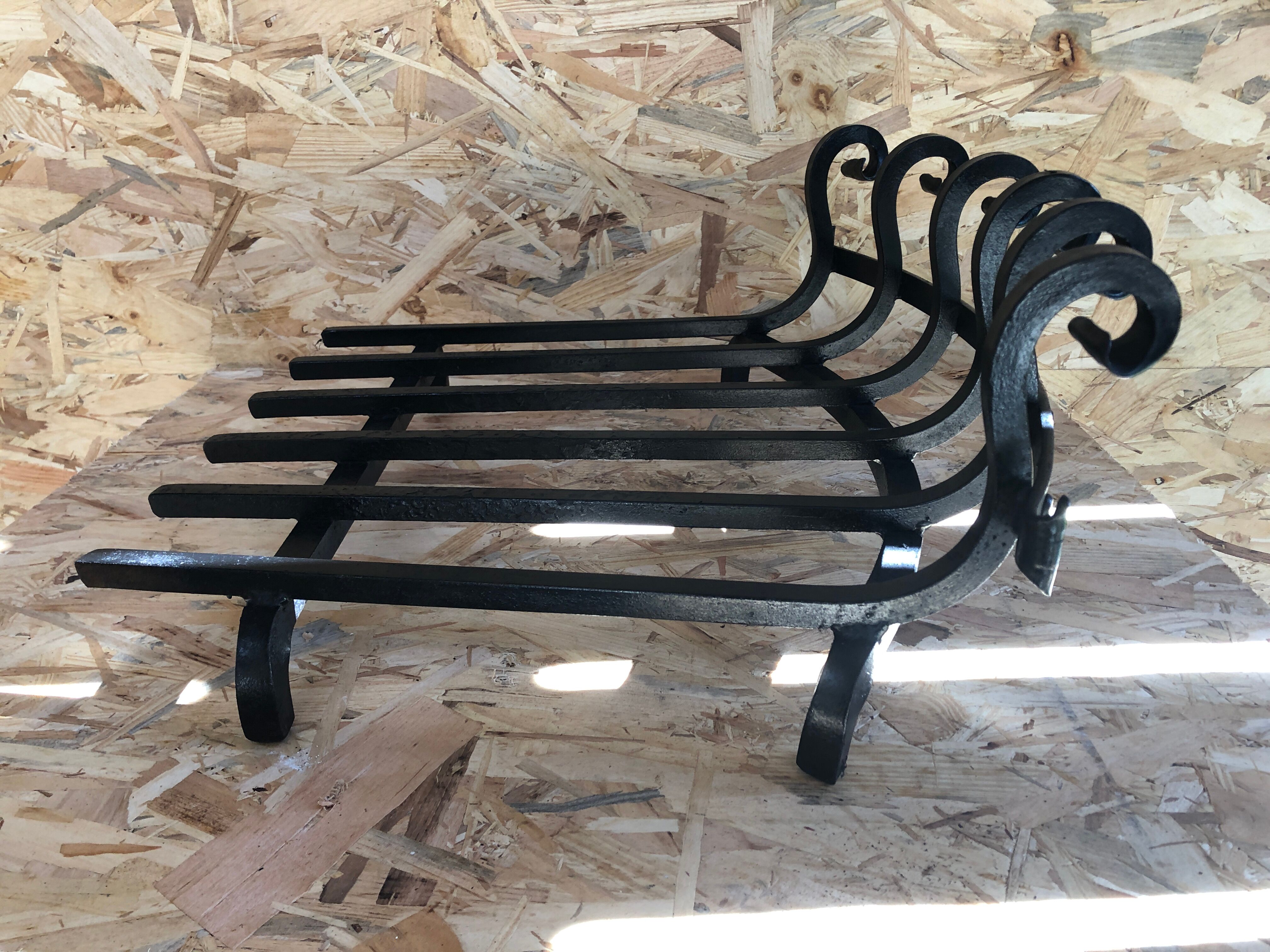 Old door logs grid fireplace fireplace wrought iron black large vintage model