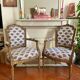 Paire de fauteuils Louis XVI restaurés