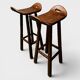Lot de 2 tabourets brutalistes en bois massif taillé main