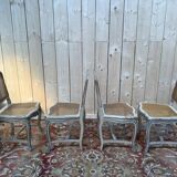 Suite de 4 chaises cannées de style Louis XV rechampi