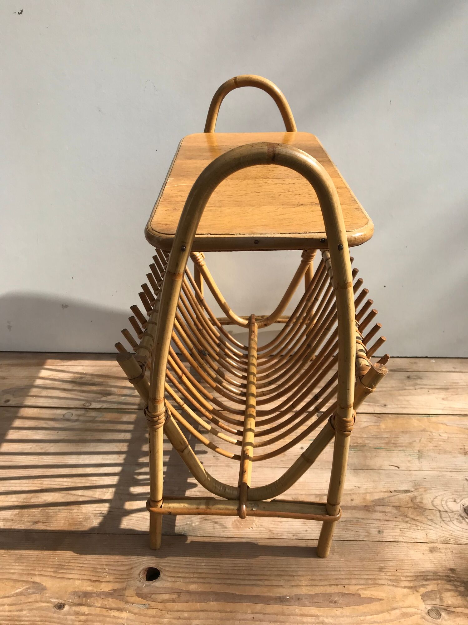 Rattan magazine rack and table