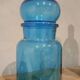 Flacon et carafe bleu vintage