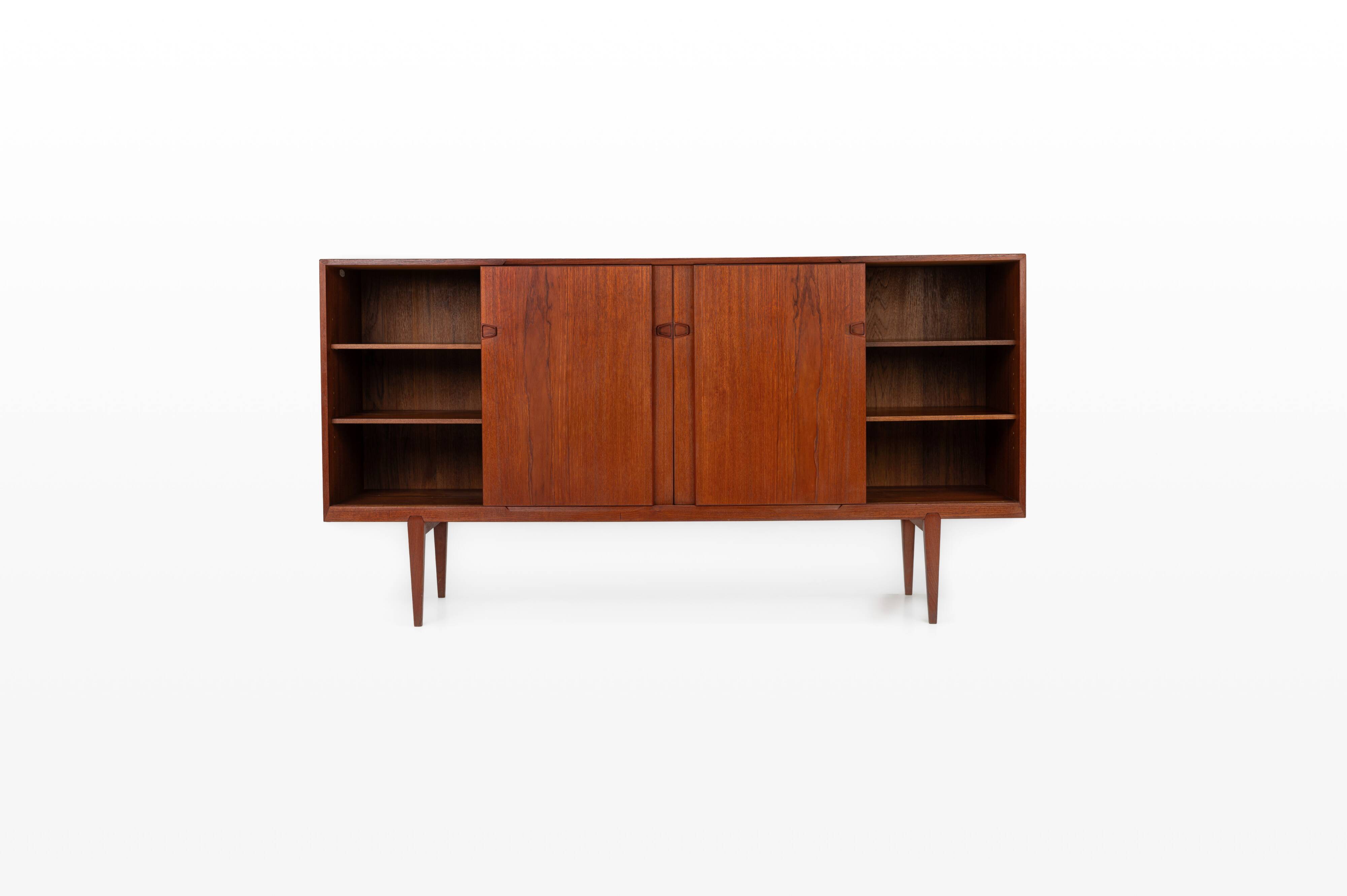 Highboard by Henry Rosengren Hansen for Brande Møbelindustri, Denmark 1960s