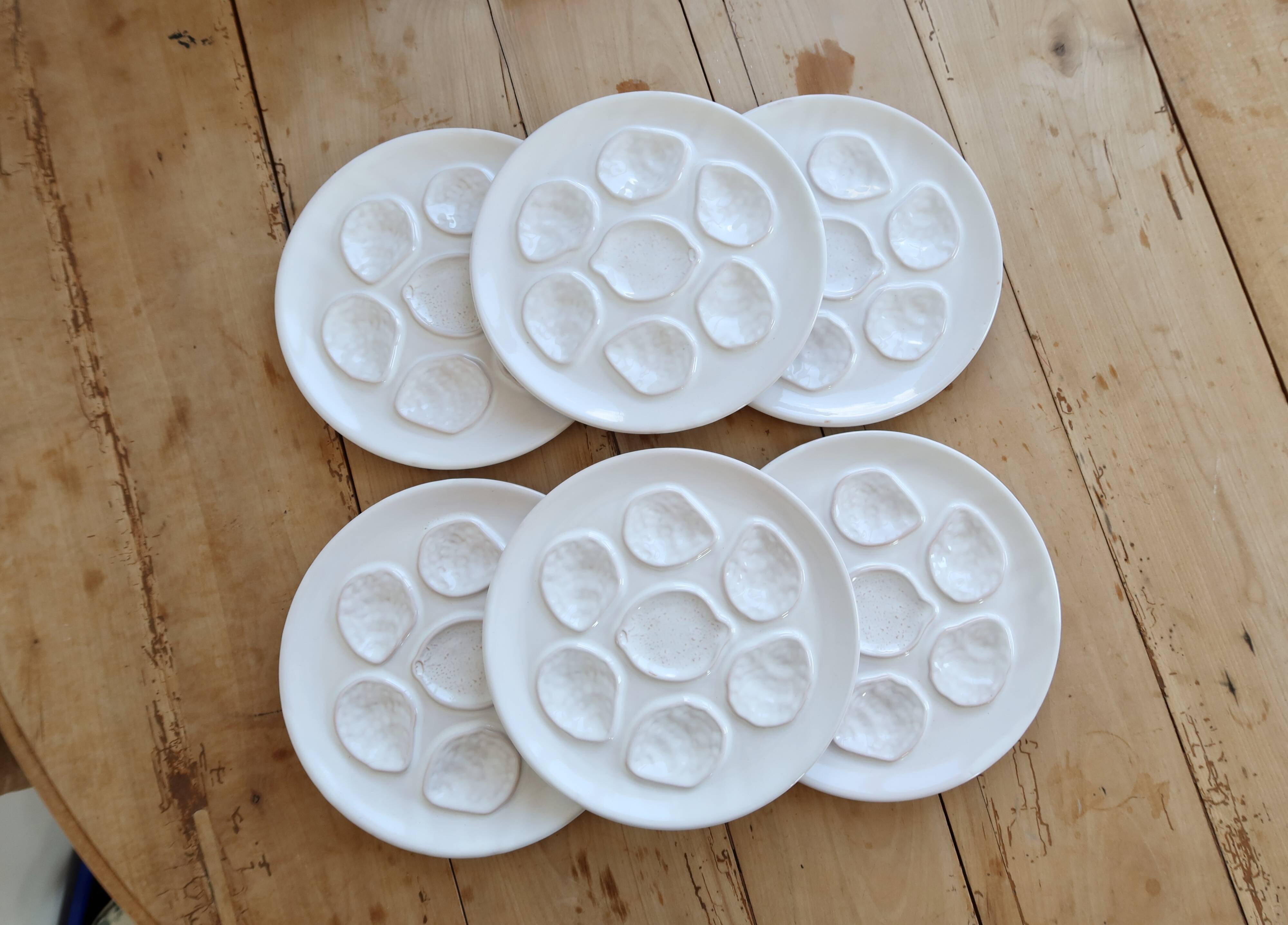 6 vintage oyster plates in earthenware