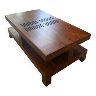 Belle table basse exotique en bois massif