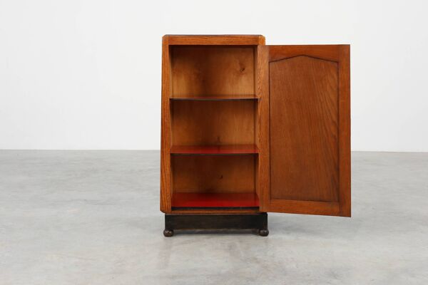 Cabinet en bois ou table de nuit de l'école d'Amsterdam, Pays-Bas vers 1915
