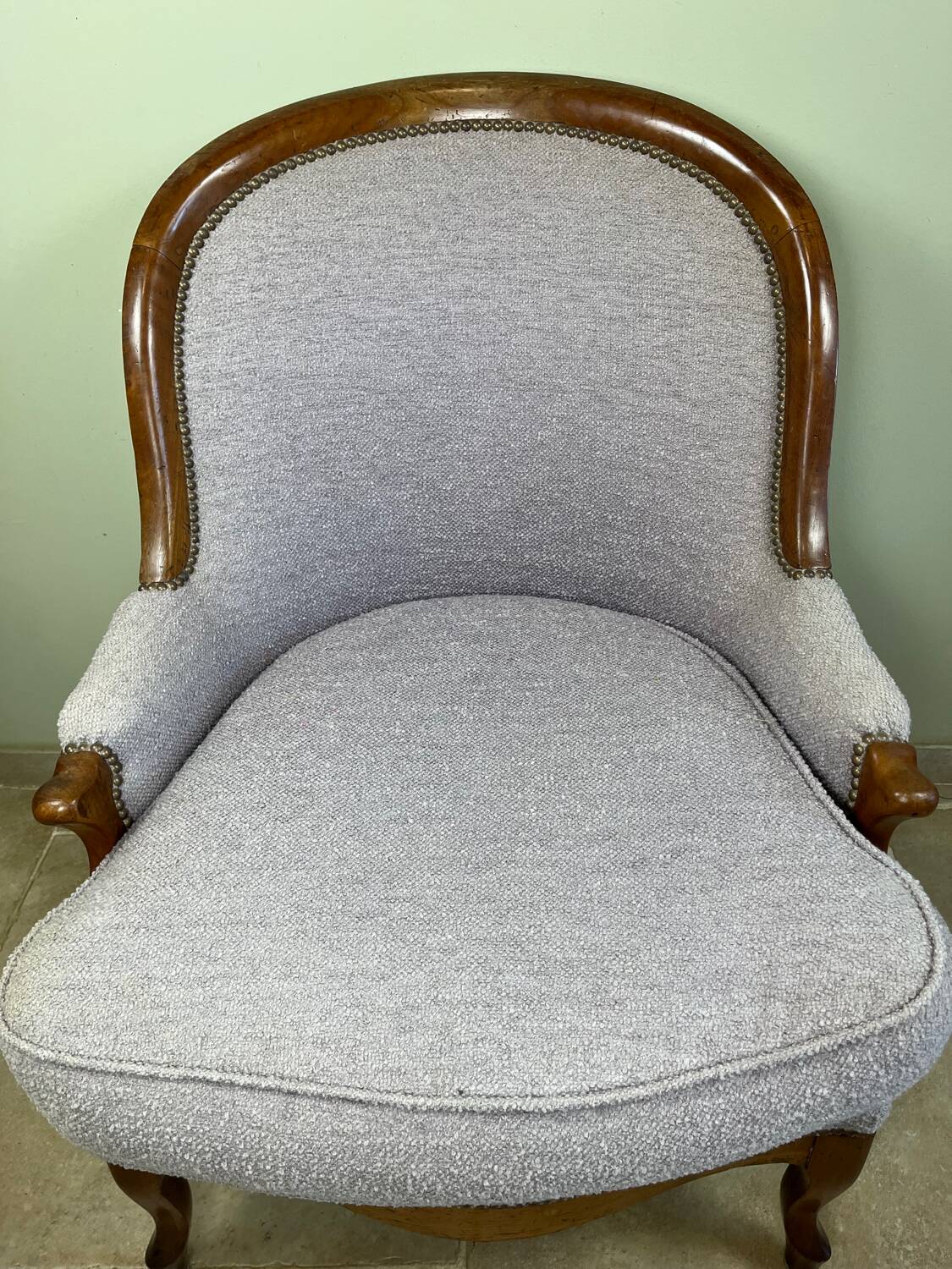 Fauteuil Louis Philippe  en bois et tissu lilas