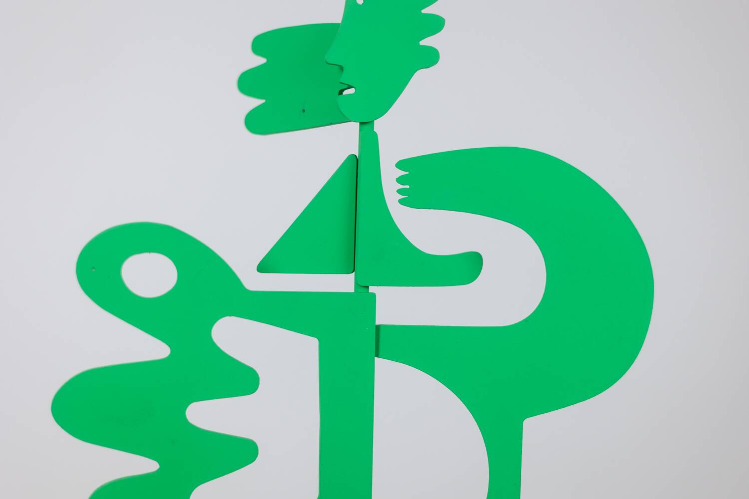 Antonine de Saint Pierre. Green sculpture “The Kiss”. Contemporary.