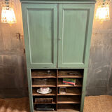 Cardboard maker, trade furniture with lockers