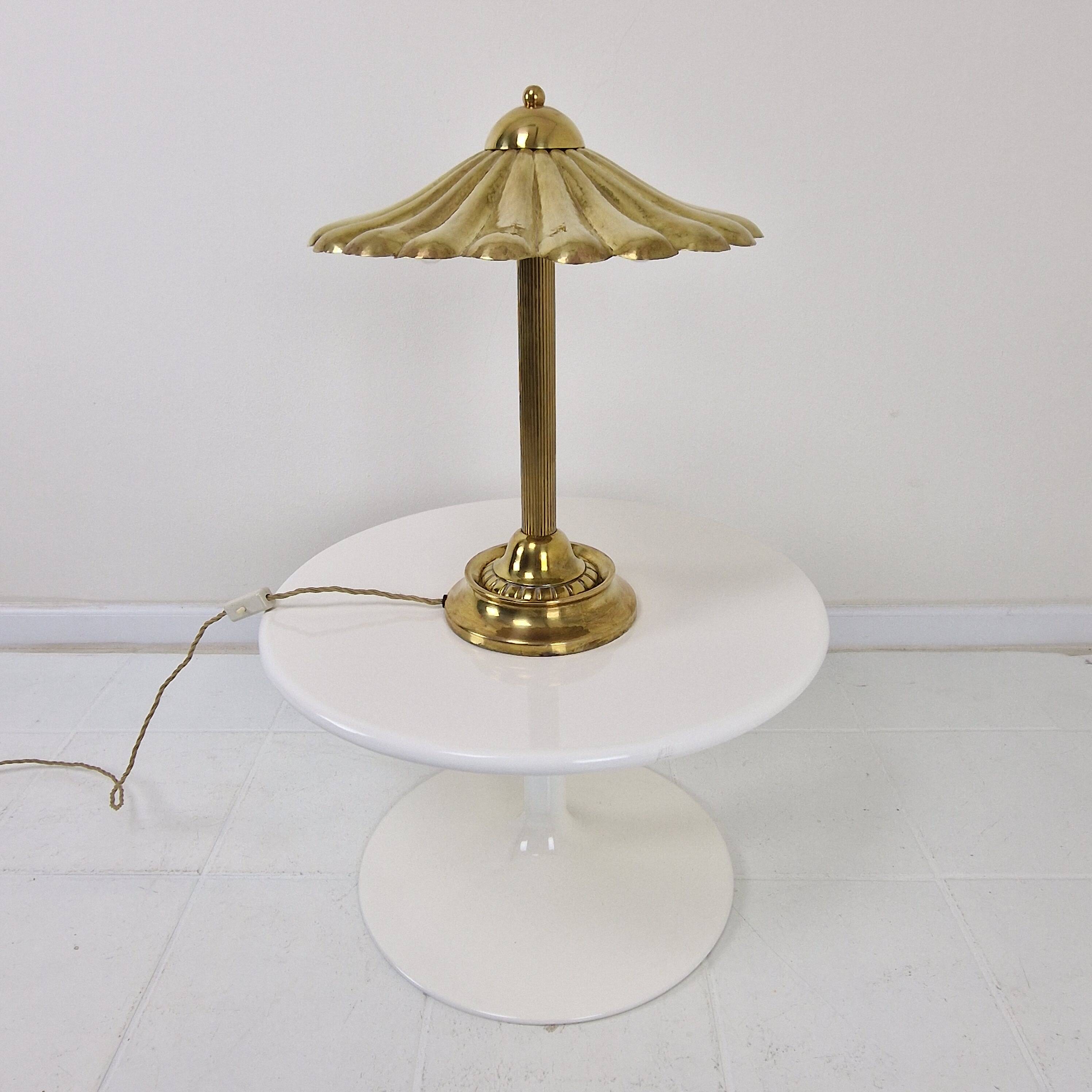 Lampe de table en laiton sculptural italien rare, années 1970 | Design Hollywood Regency