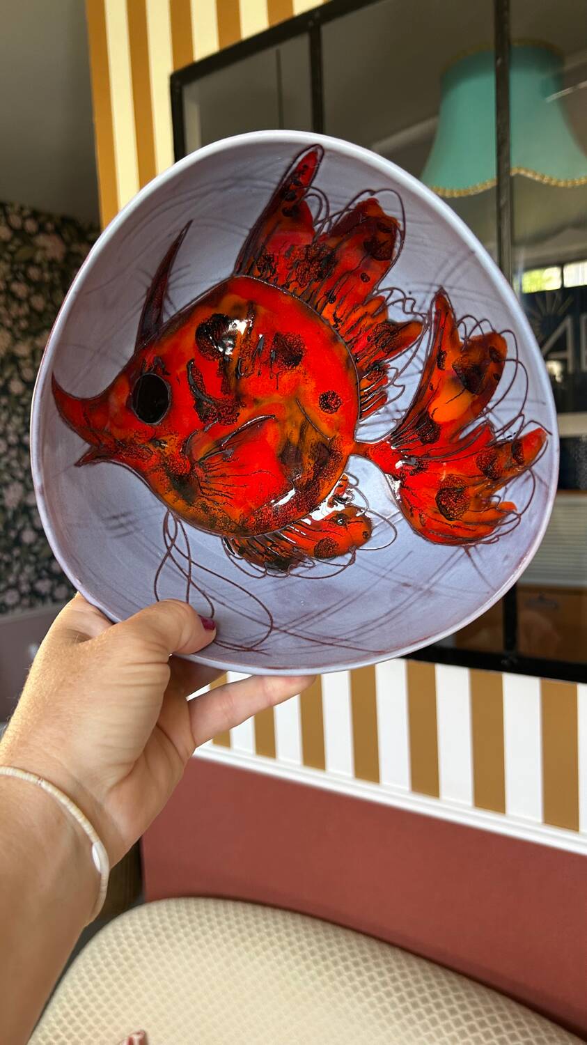 Fish tripod dish Monique Brunner in Vence