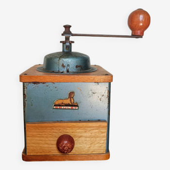 Old Grulet coffee grinder