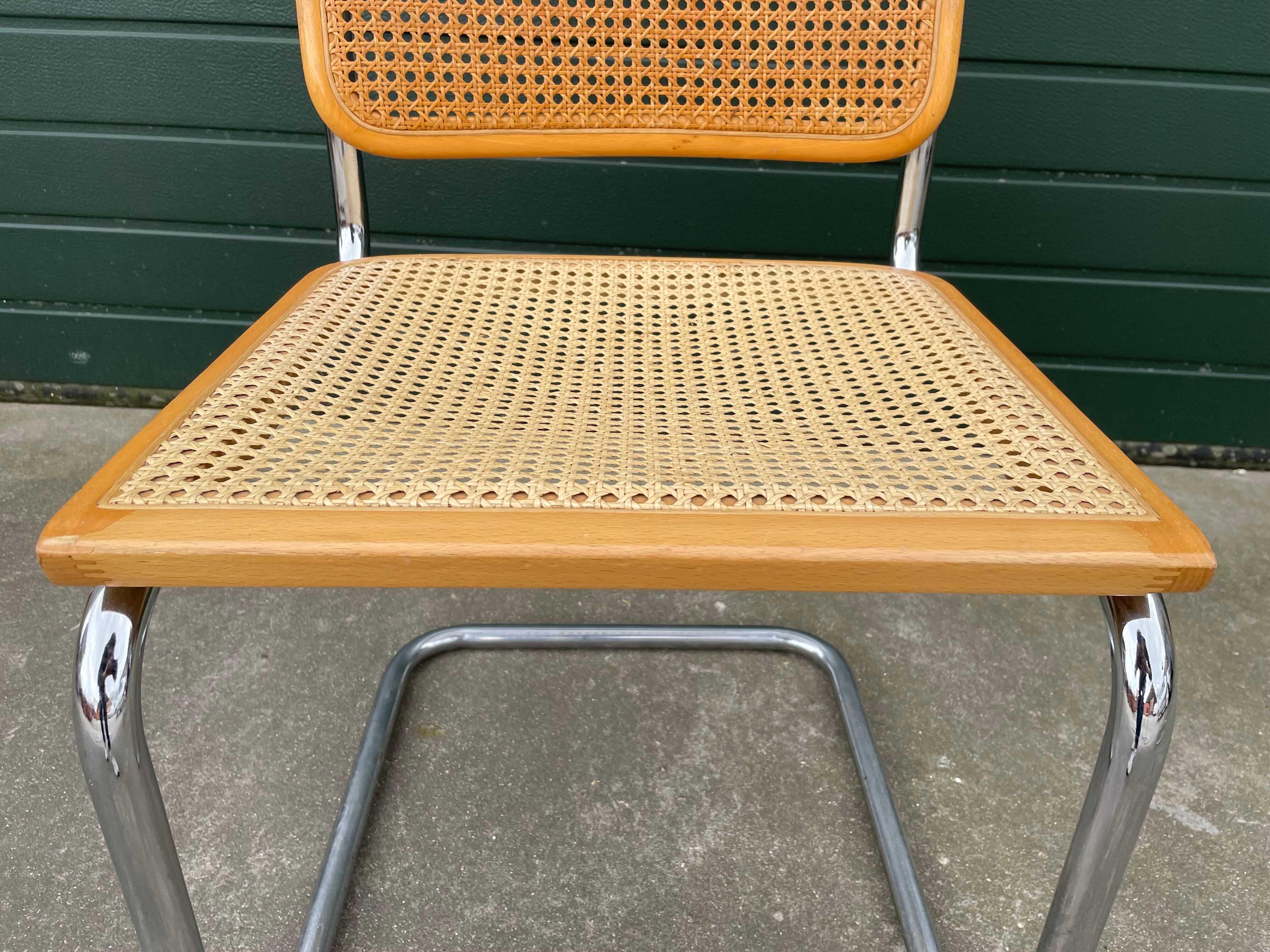 Lot de 4 chaises Cesca modèle b32 en chrome fabriqué en italie par Marcel Breuer