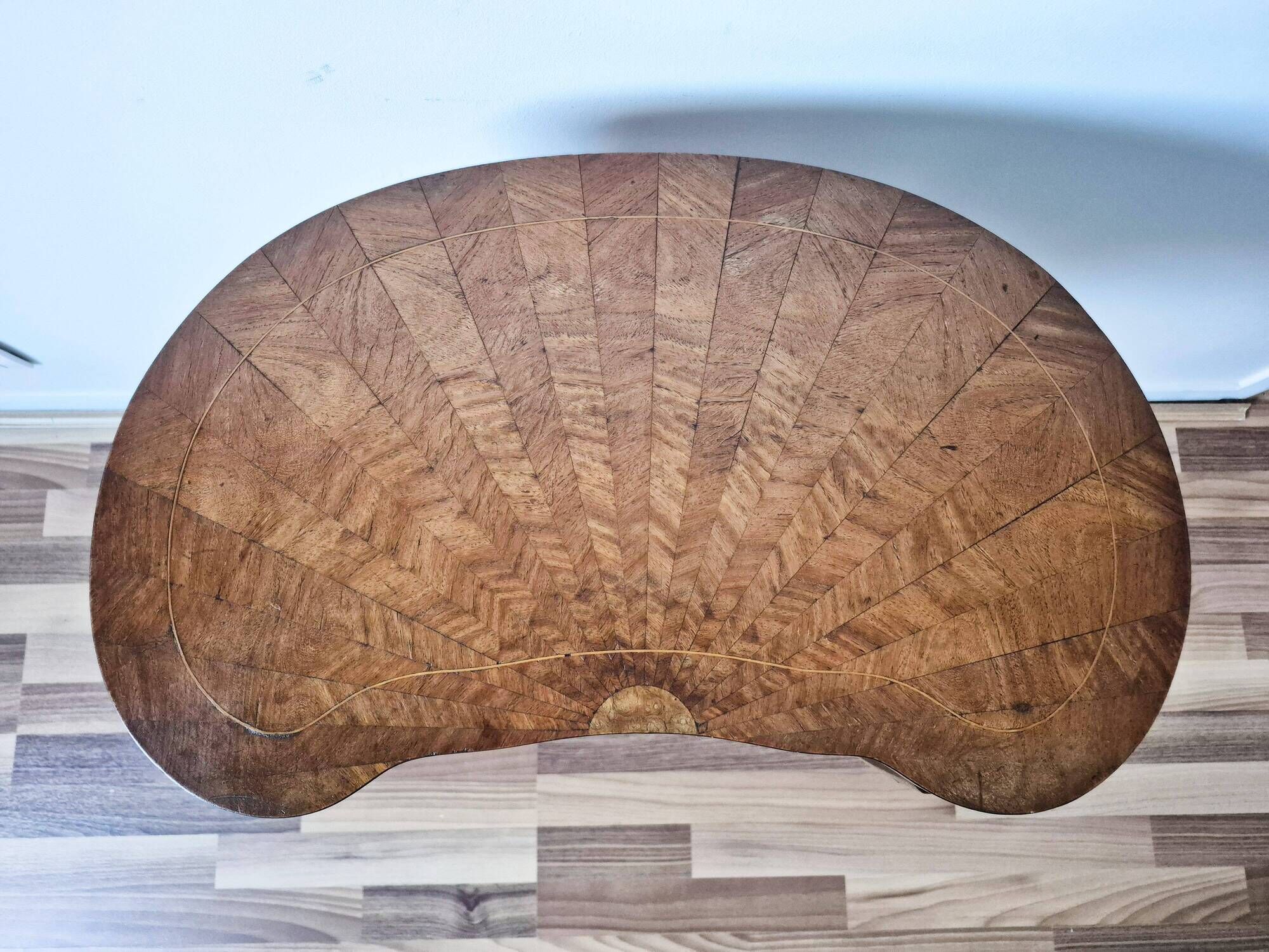 Louis XV kidney-shaped side table, bedside table, guéridon