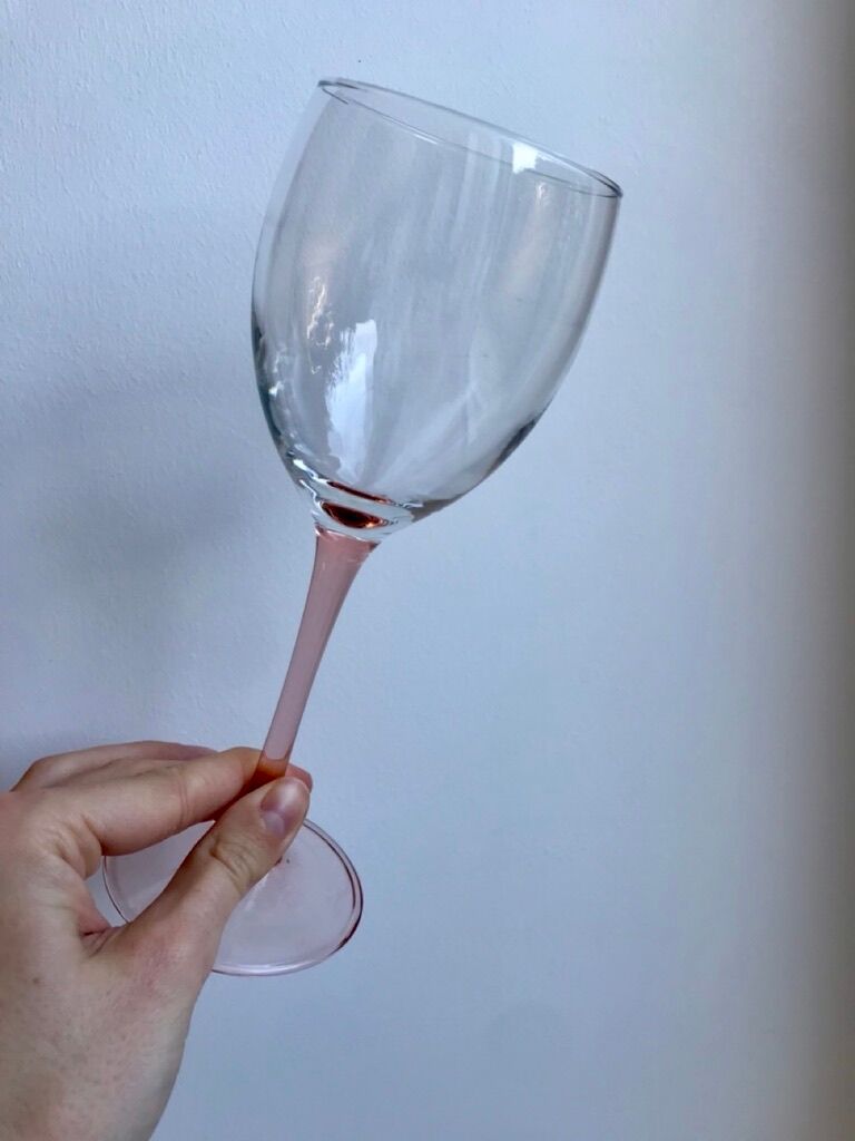 Lot de 6 verres à vin à pieds rose années 70