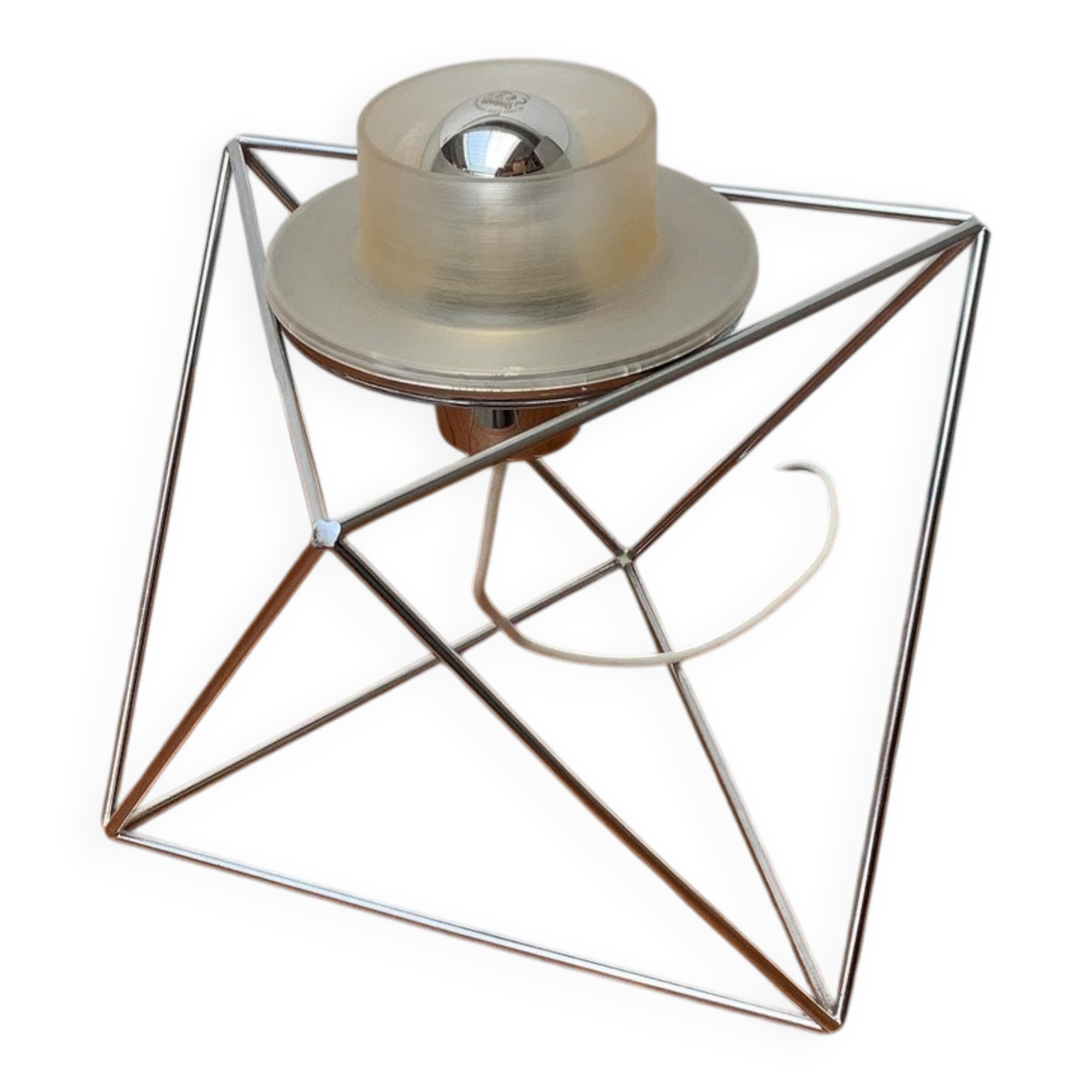 Poliedra table lamp from the Italian space age by Felice Ragazzo for Guzzini