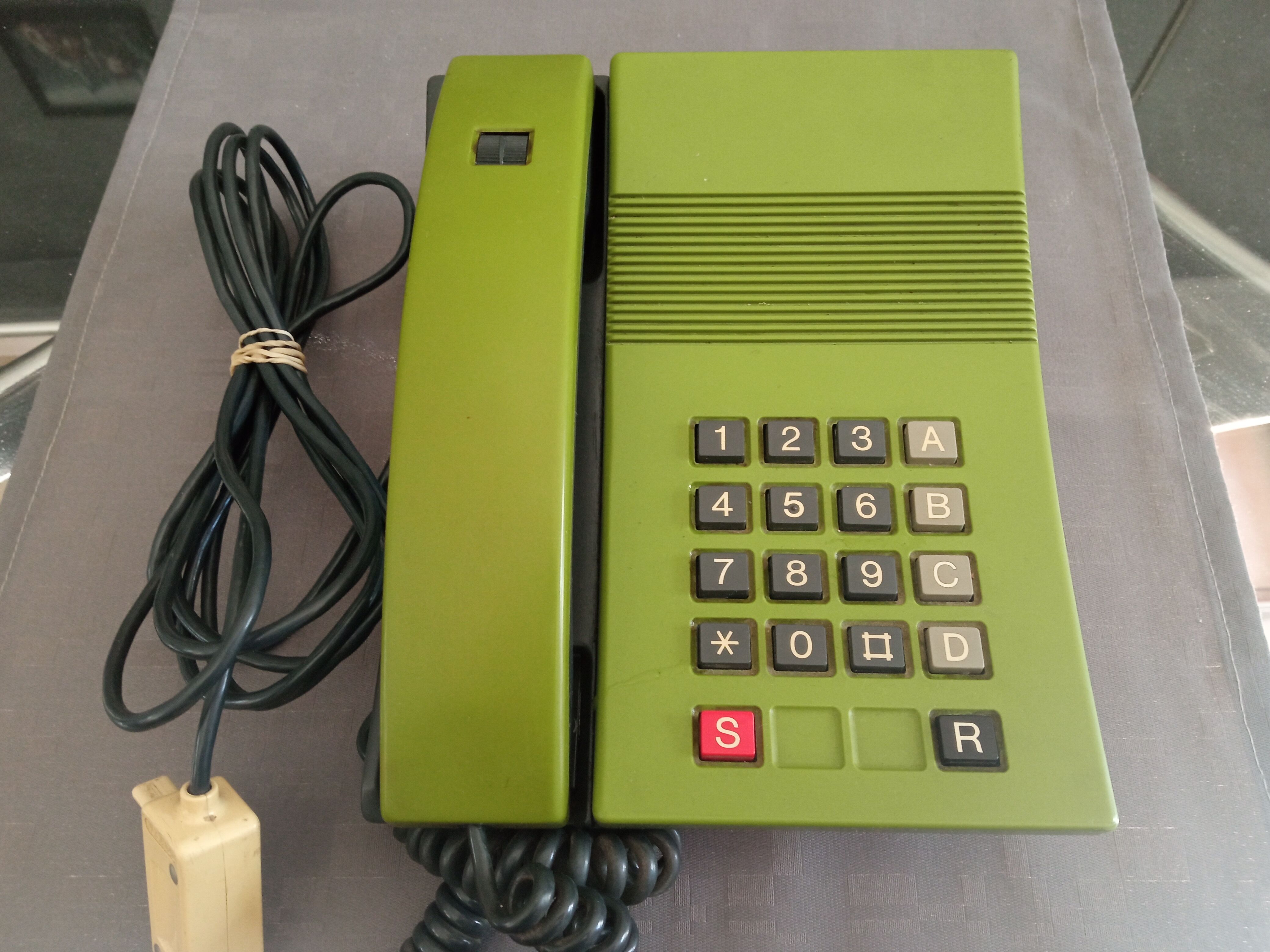 Vintage PTT Phone Digitel 2000 Green CGCT from 1981